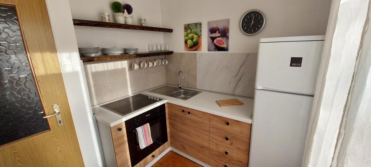 R&E Apartment Split Bagian luar foto
