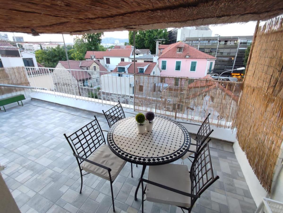 R&E Apartment Split Bagian luar foto