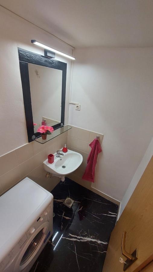 R&E Apartment Split Bagian luar foto